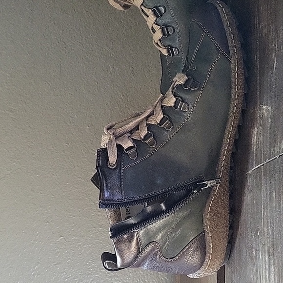 Remonte Women's R4779 Ankle Boot - Picture 7 of 7